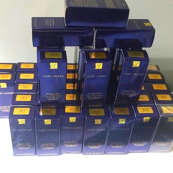 CHOOSE ✅  Estee Lauder Double Wear Stay-in-Place Foundation ✨ NIB'S - Picture 2 of 16
